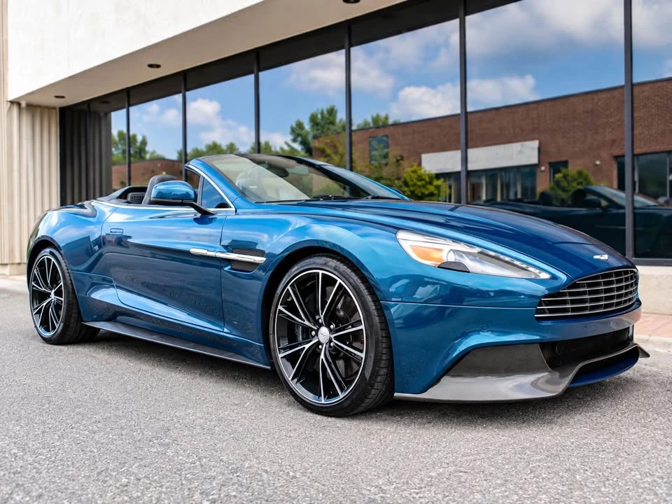 2024 Aston Martin Vanquish - Image 18 of 20