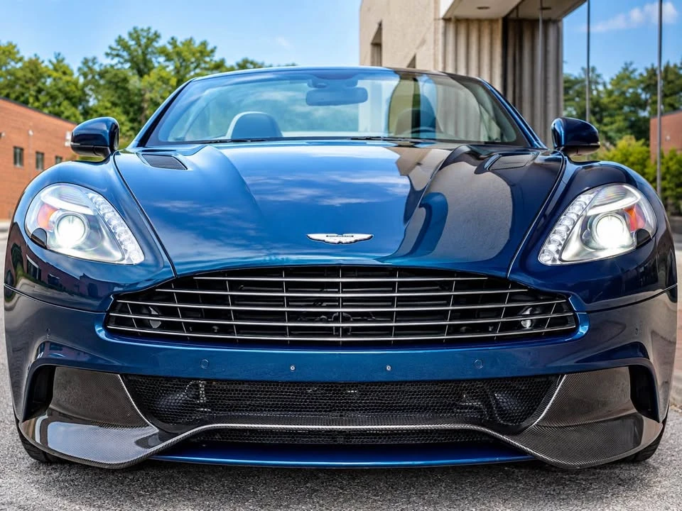 2024 Aston Martin Vanquish - Image 13 of 20