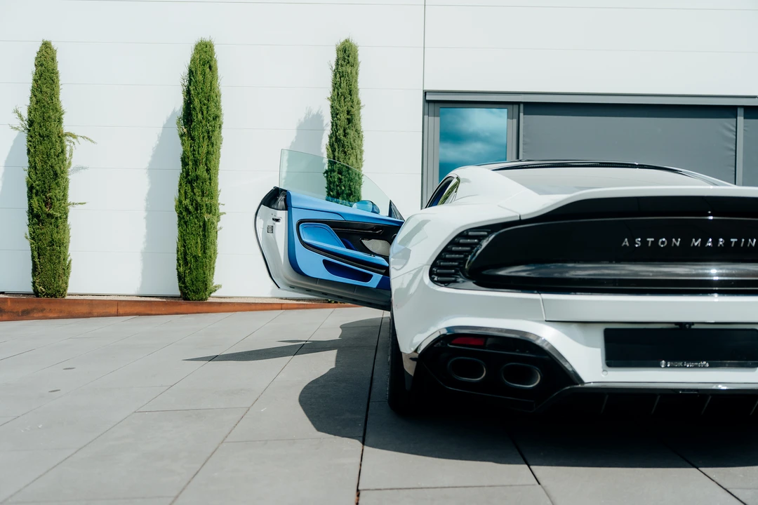 2024 Aston Martin Vanquish - Image 30 of 31