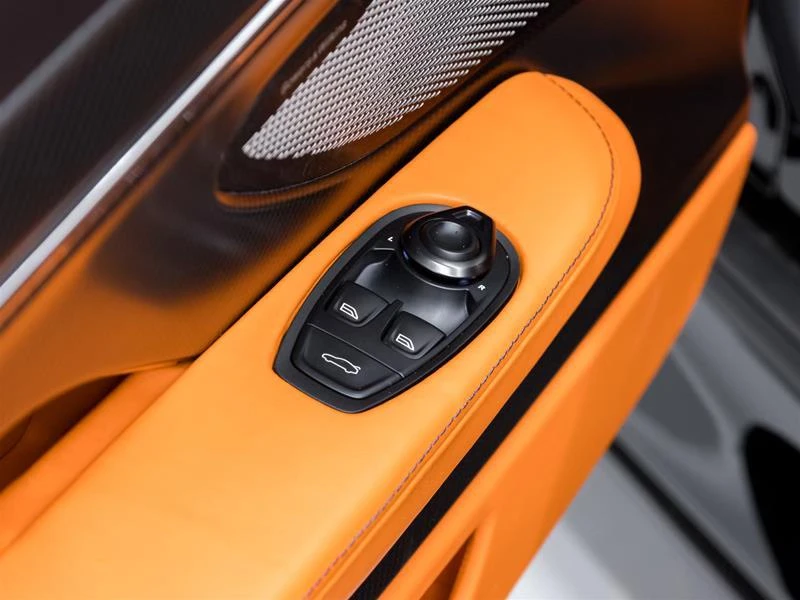 2024 Aston Martin DB12 - Image 9 of 20