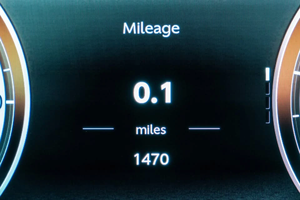 2024 Aston Martin DB12 - Image 15 of 15