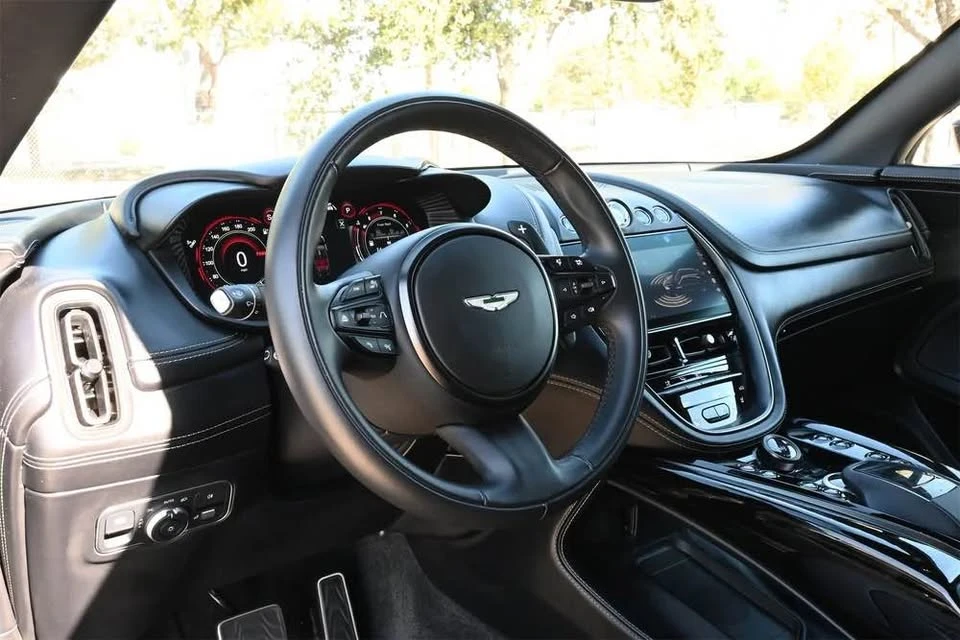 2024 Aston Martin DBX - Image 8 of 11