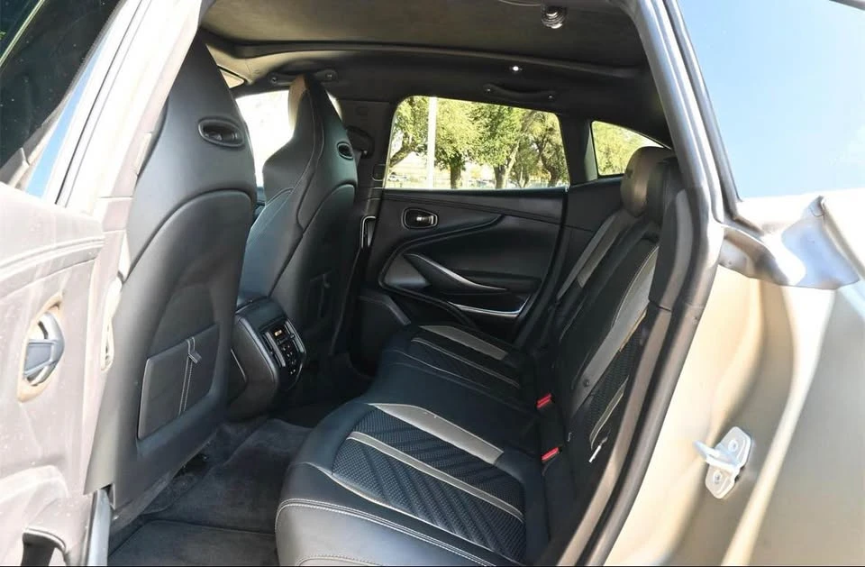2024 Aston Martin DBX 707 - Image 6 of 6