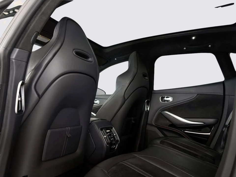 2024 Aston Martin DBX - Image 17 of 20