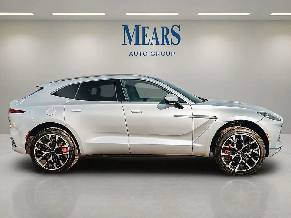 2024 Aston Martin DBX - Image 4 of 20