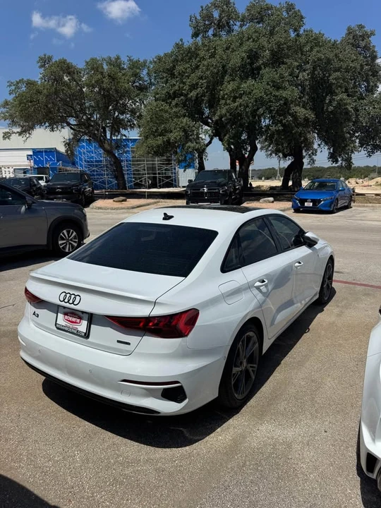 2024 Audi 8Y A3 - Image 2 of 5
