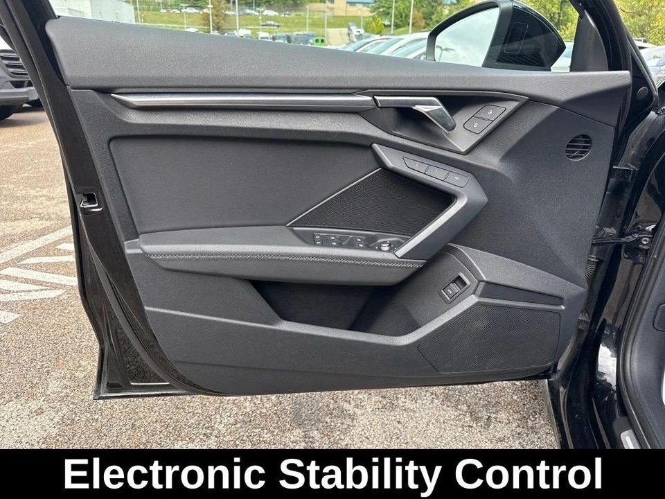2024 Audi 8Y A3 - Image 10 of 12