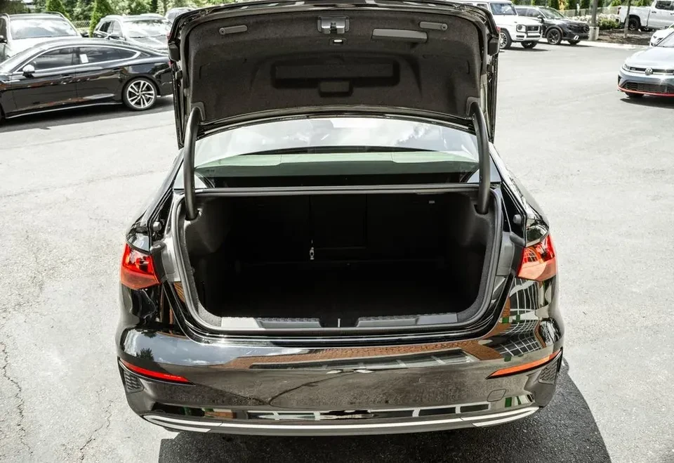 2024 Audi 8Y A3 - Image 13 of 17