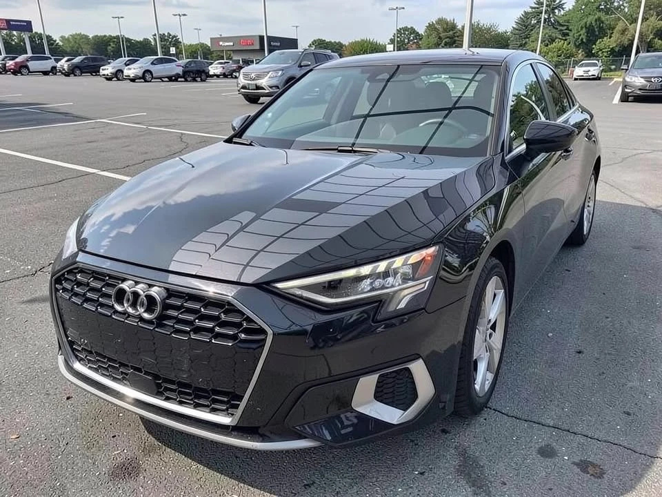 2024 Audi 8Y A3 - Image 2 of 5