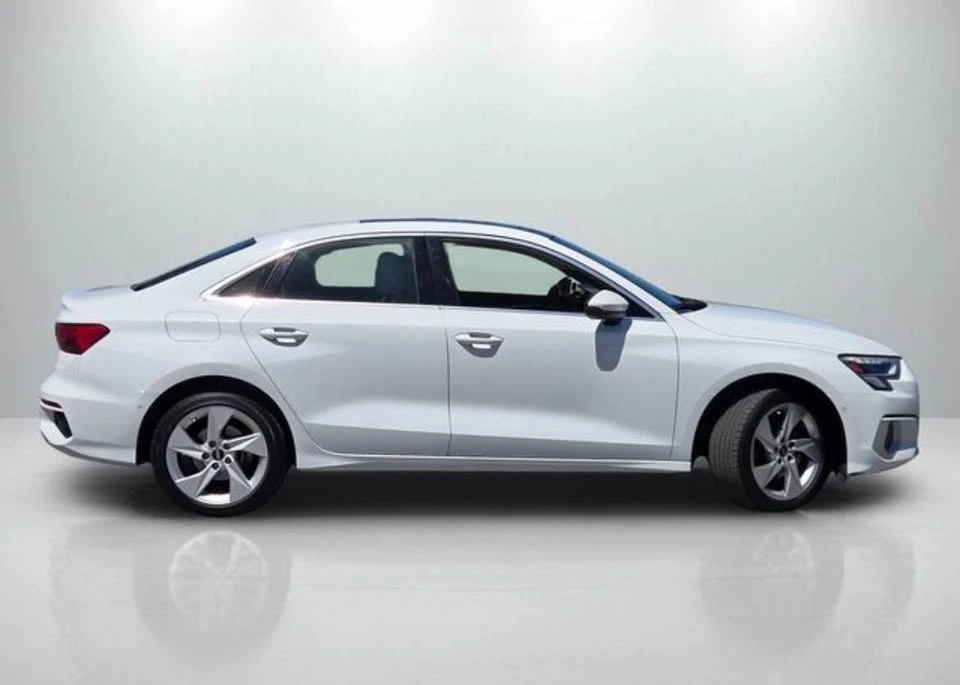 2024 Audi 8Y A3 - Image 2 of 7
