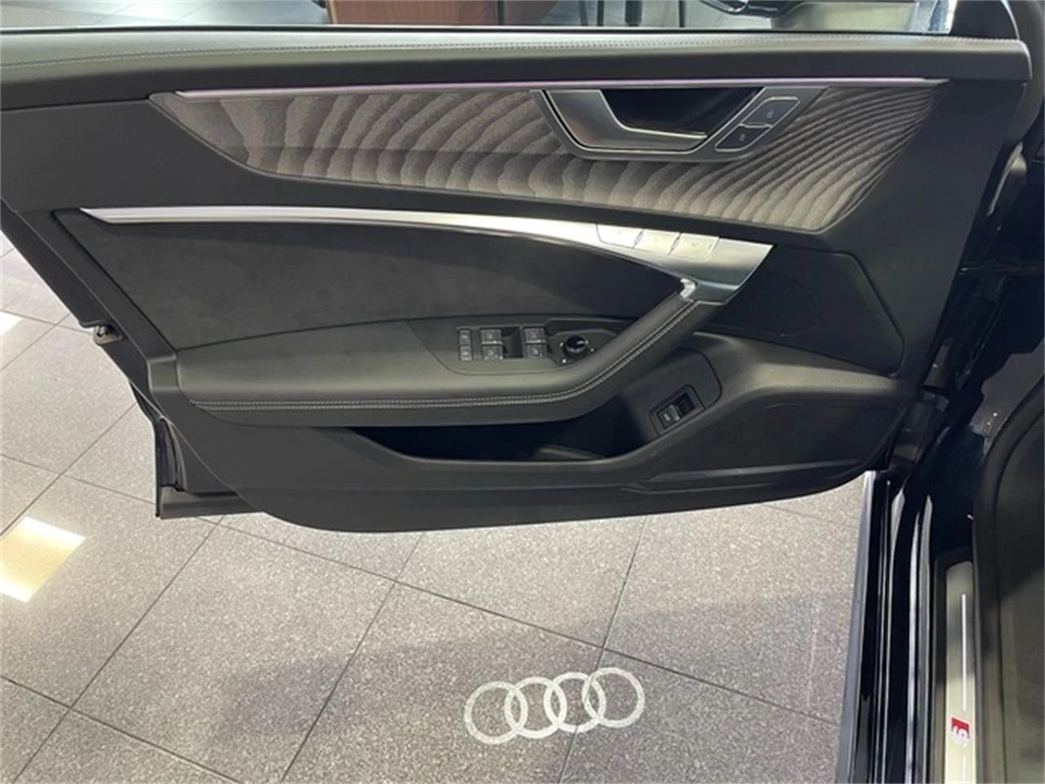 2024 Audi C8 A7 - Image 23 of 31