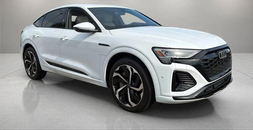 2024 Audi Q8 e-tron - Image 3 of 17