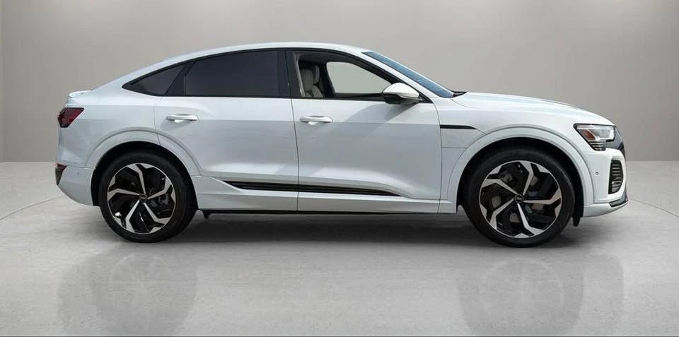 2024 Audi Q8 e-tron - Image 6 of 17