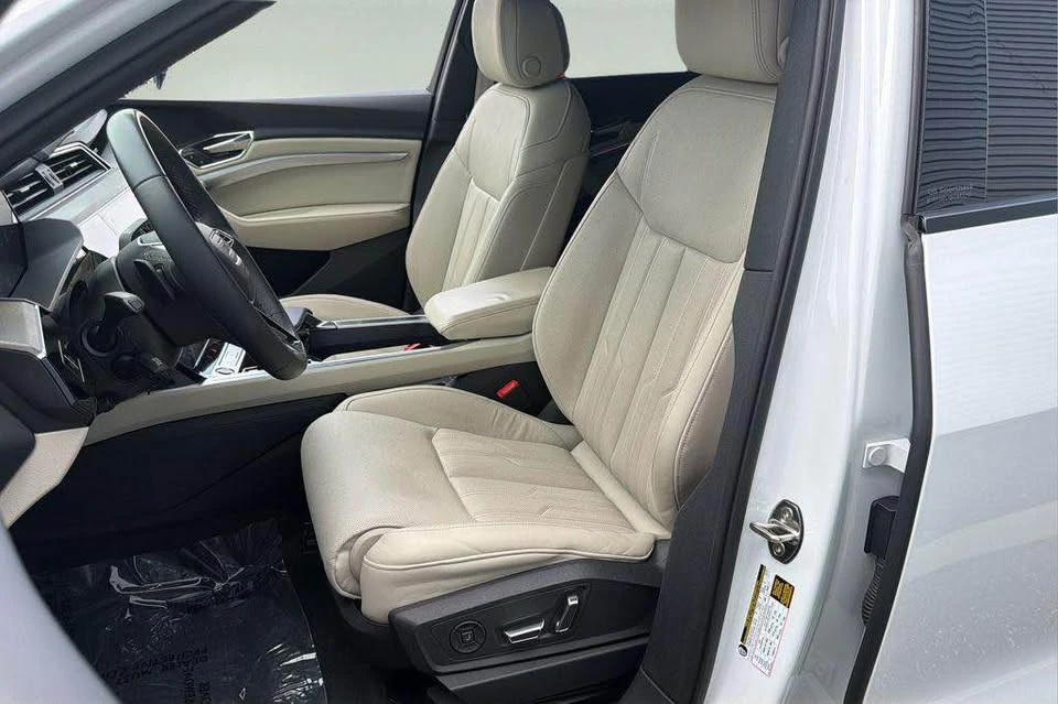 2024 Audi Q8 e-tron - Image 14 of 17