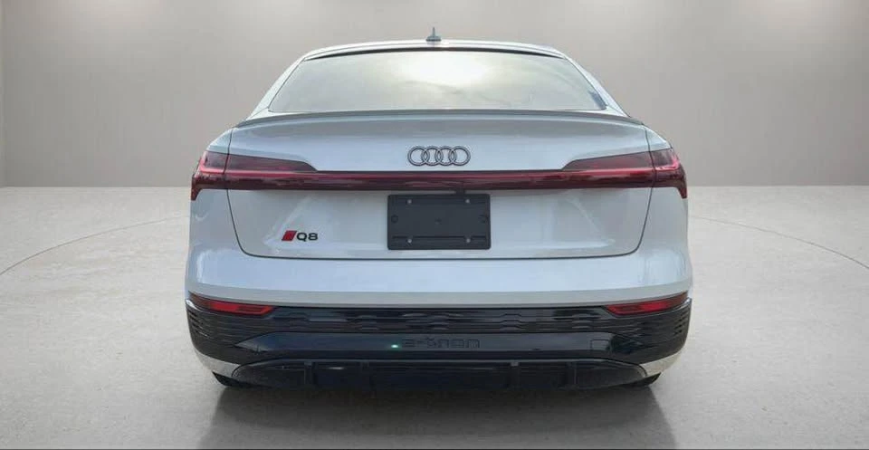 2024 Audi Q8 e-tron - Image 9 of 17