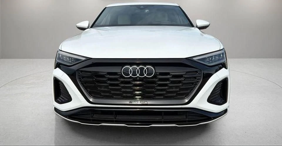 2024 Audi Q8 e-tron - Image 2 of 17