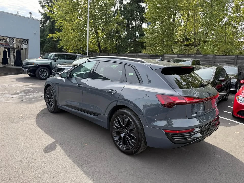 2024 Audi Q8 e-tron - Image 6 of 11