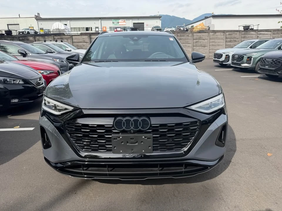 2024 Audi Q8 e-tron - Image 2 of 11