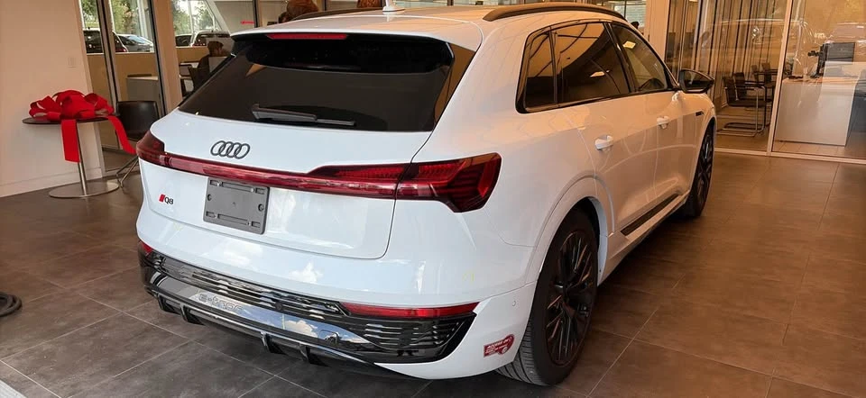 2024 Audi Q8 e-tron - Image 6 of 6