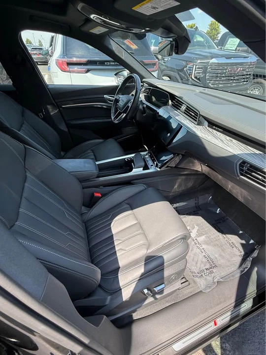 2024 Audi Q8 e-tron - Image 8 of 10
