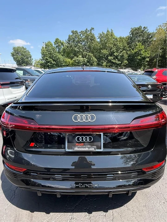 2024 Audi Q8 e-tron - Image 4 of 10