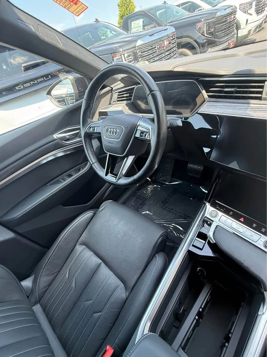 2024 Audi Q8 e-tron - Image 6 of 10