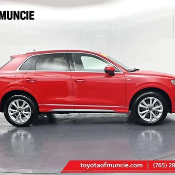 2024 Audi Q3 Premium