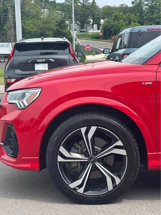 2024 Audi F3 Q3 - Image 2 of 17