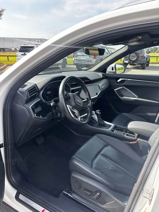 2024 Audi F3 Q3 - Image 2 of 5