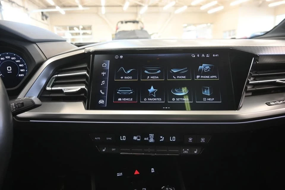2024 Audi Q4 e-tron - Image 14 of 20