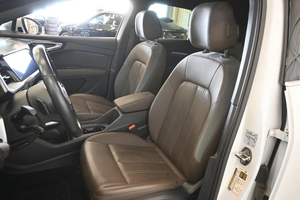 2024 Audi Q4 e-tron - Image 18 of 20