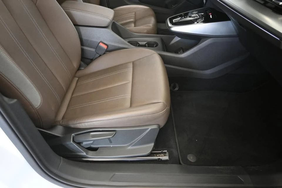 2024 Audi Q4 e-tron - Image 17 of 20