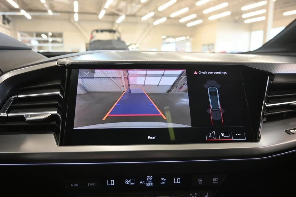2024 Audi Q4 e-tron - Image 16 of 20