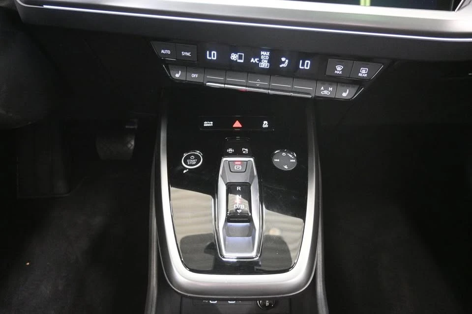 2024 Audi Q4 e-tron - Image 17 of 20