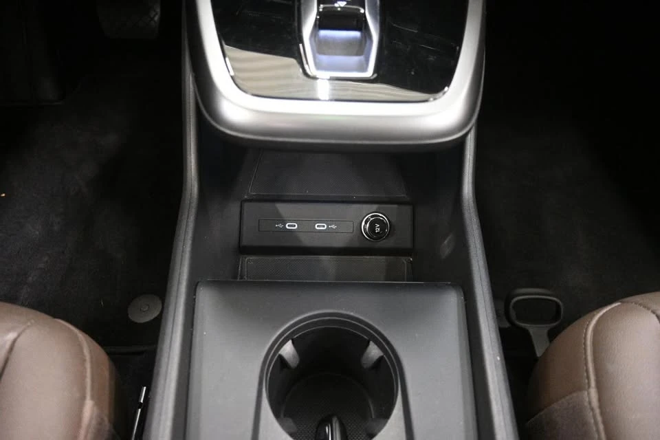 2024 Audi Q4 e-tron - Image 18 of 20