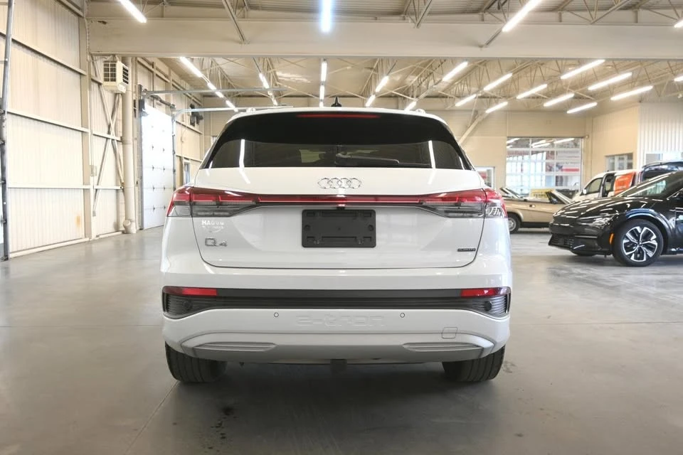 2024 Audi Q4 e-tron - Image 5 of 20