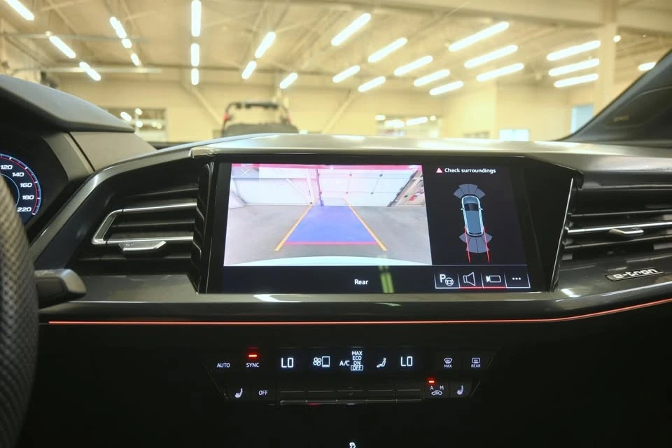 2024 Audi Q4 e-tron - Image 17 of 20