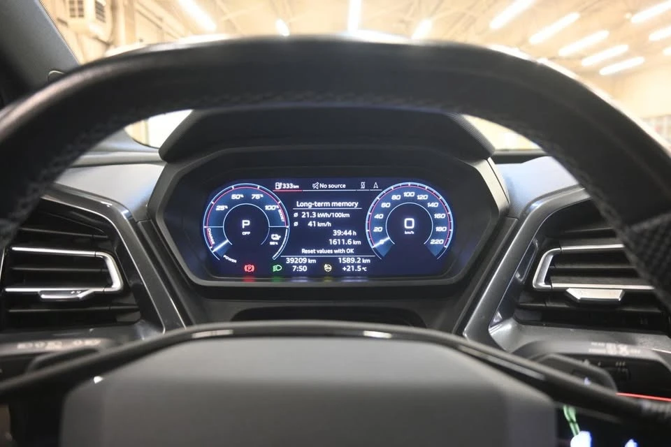2024 Audi Q4 e-tron - Image 14 of 20