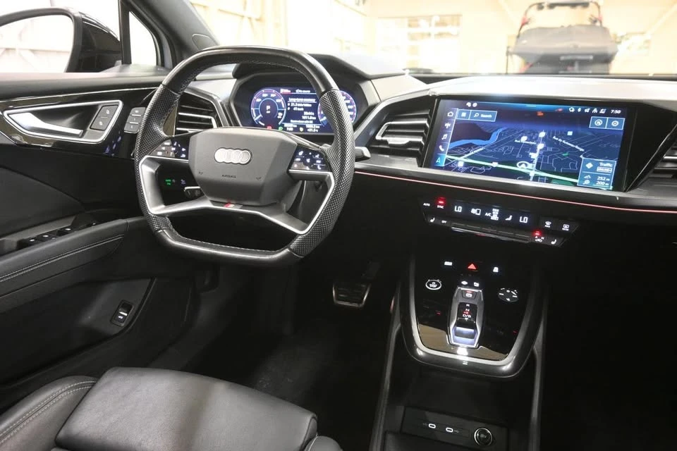 2024 Audi Q4 e-tron - Image 11 of 20