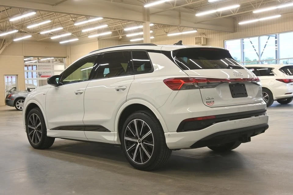 2024 Audi Q4 e-tron - Image 4 of 20