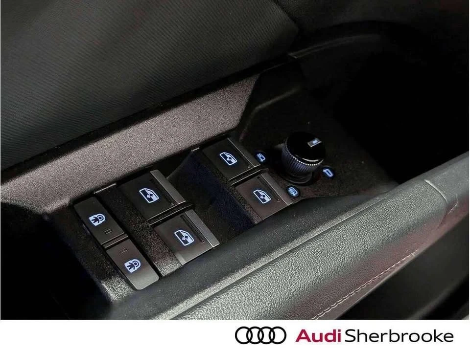 2024 Audi Q4 e-tron - Image 18 of 20
