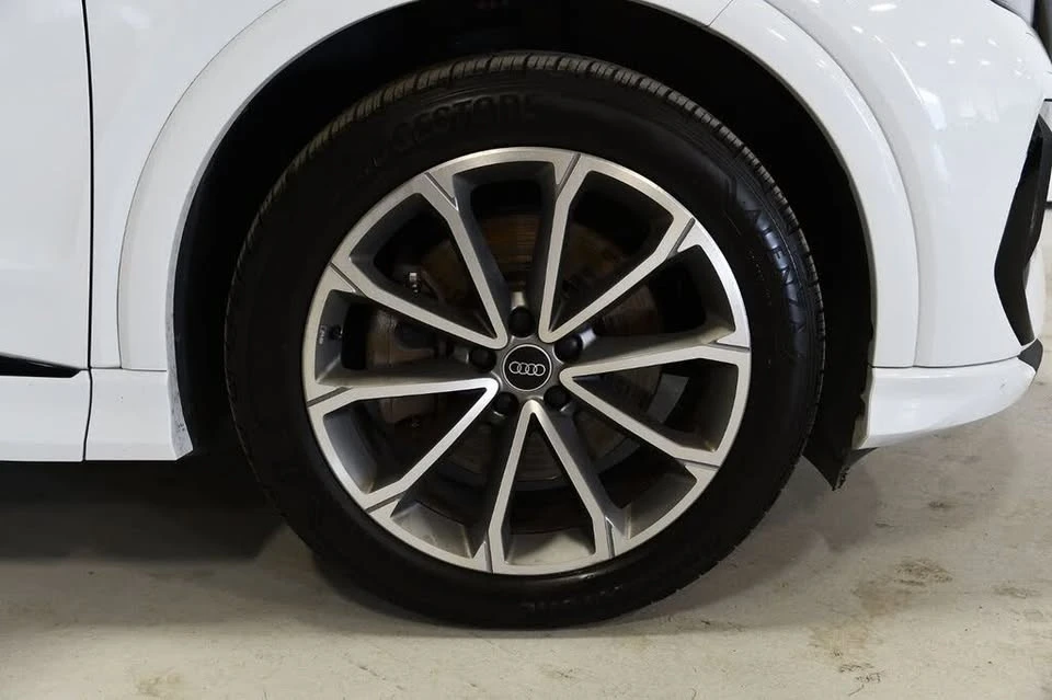 2024 Audi Q4 e-tron - Image 7 of 20