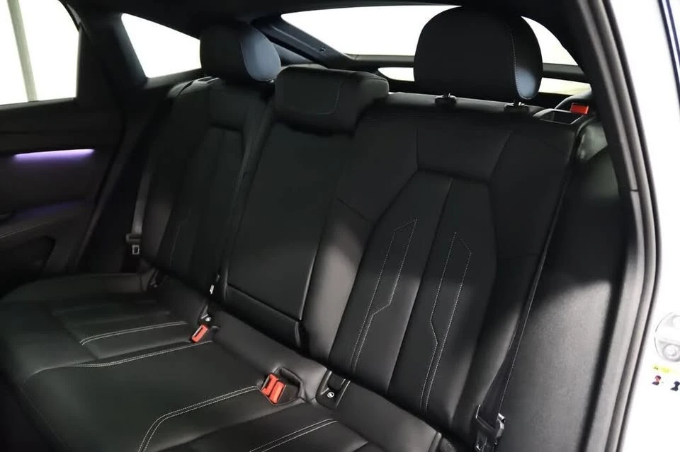 2024 Audi Q4 e-tron - Image 17 of 20