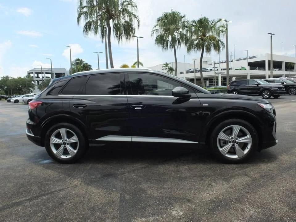 2024 Audi Q4 e-tron - Image 5 of 19