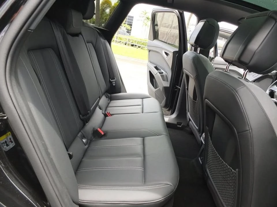 2024 Audi Q4 e-tron - Image 18 of 19