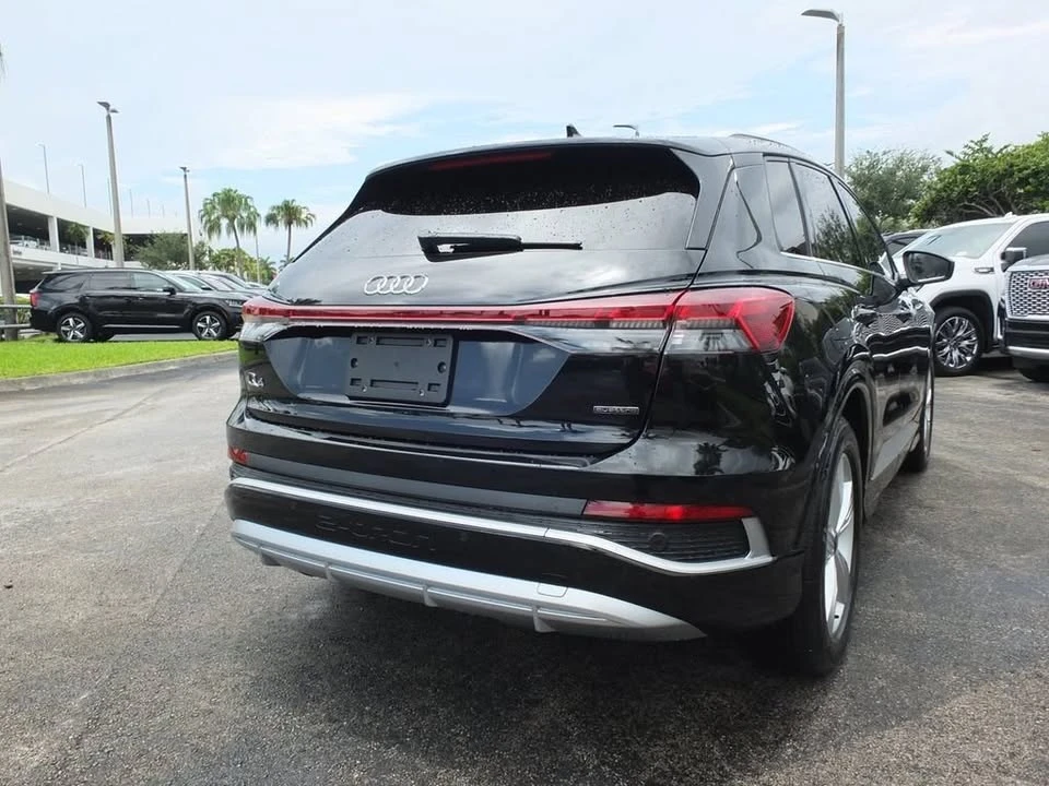 2024 Audi Q4 e-tron - Image 7 of 19