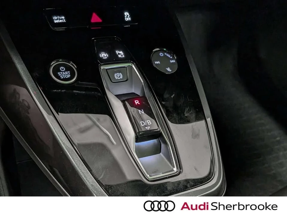 2024 Audi Q4 e-tron - Image 18 of 20