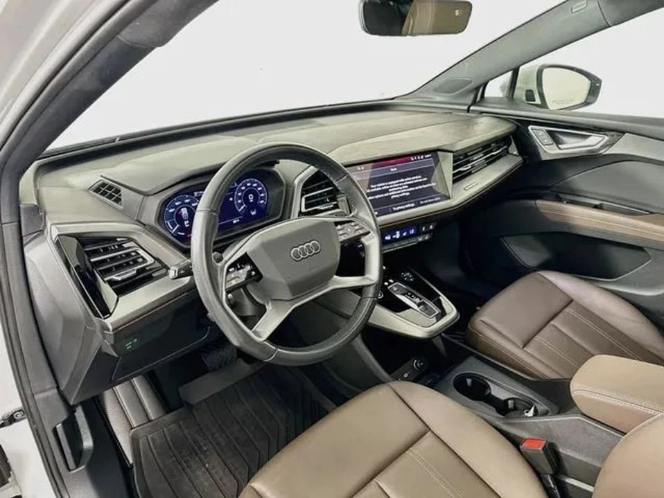 2024 Audi Q4 e-tron - Image 9 of 20