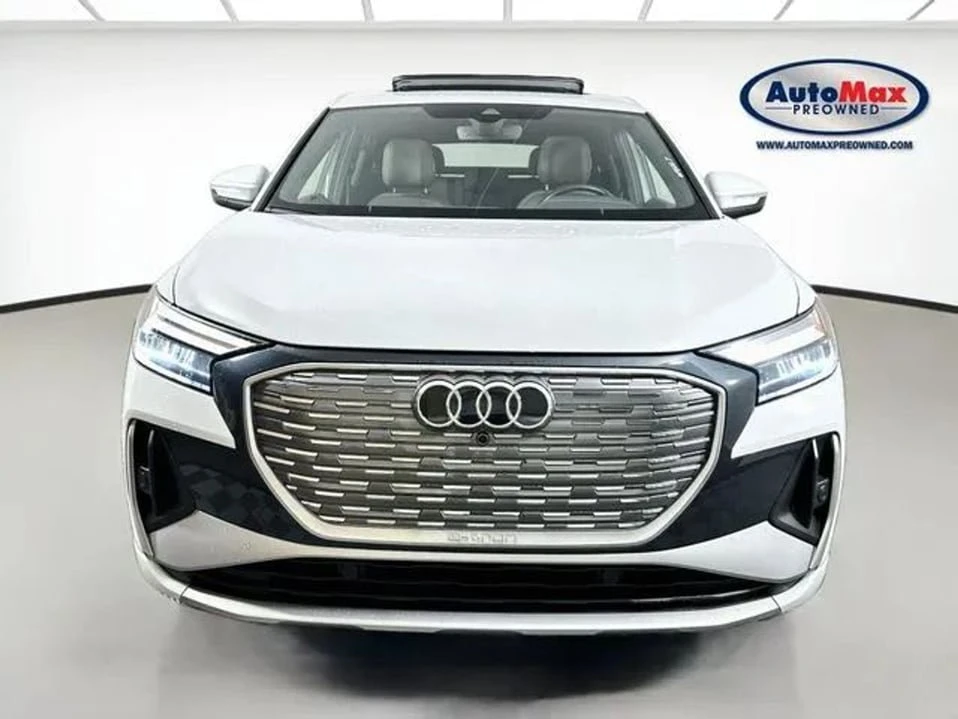 2024 Audi Q4 e-tron - Image 2 of 20