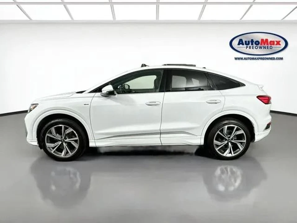 2024 Audi Q4 e-tron - Image 4 of 20